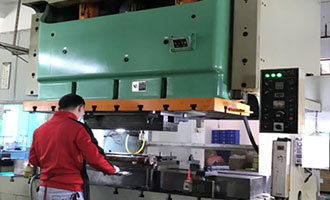 Brought in 250 Ton Double-axis punching machine